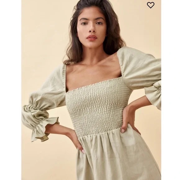 Reformation Dresses & Skirts - Reformation Smocked Midi Dress